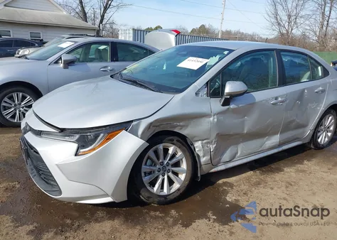 2024 Toyota Corolla Le z USA, uszkodzony, nr VIN 5YFB4MDE5RP113309